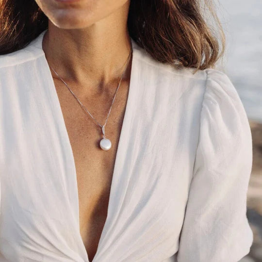 Ikecho Clarissa Freshwater Pearl Pendant