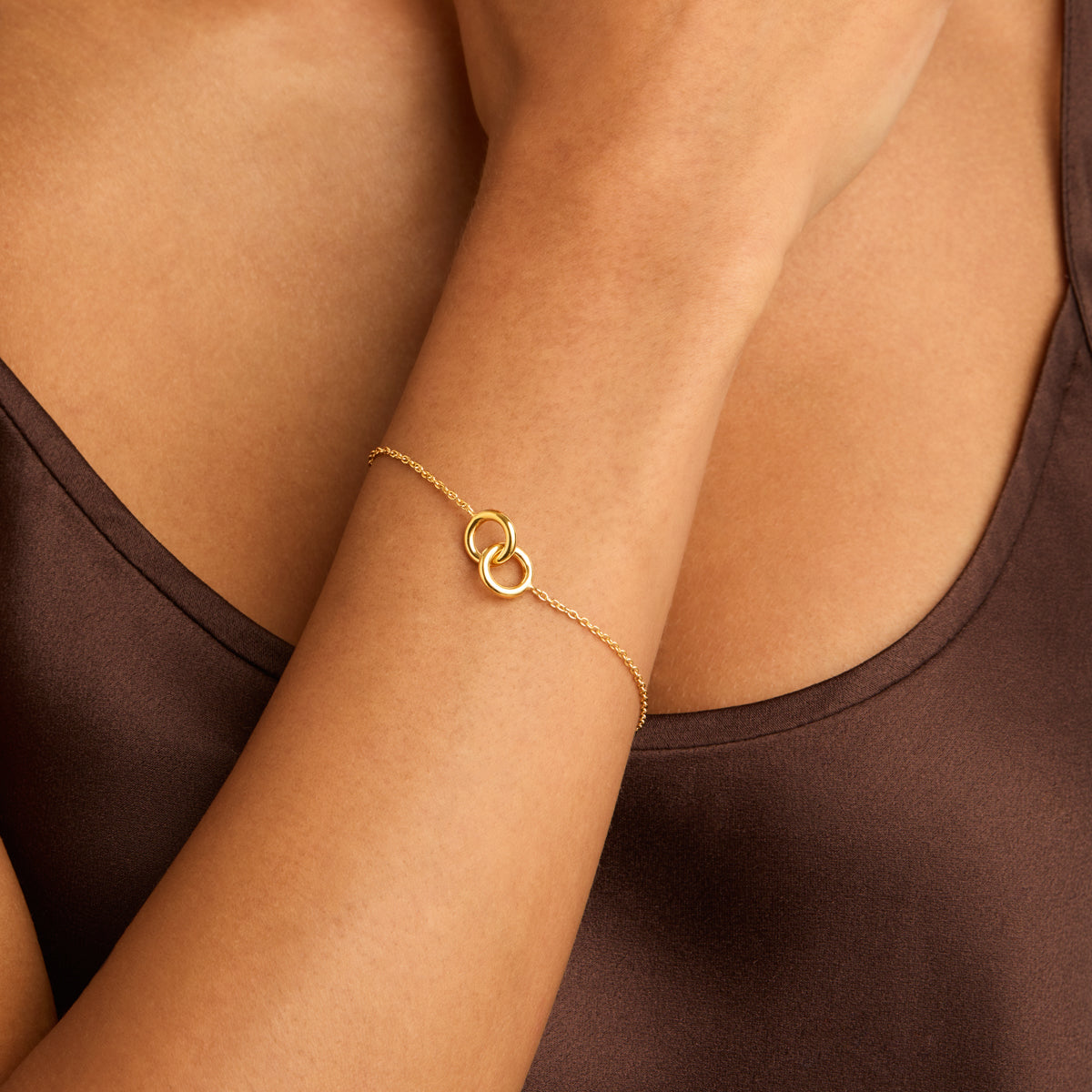 NAJO Gold Embrace Bracelet