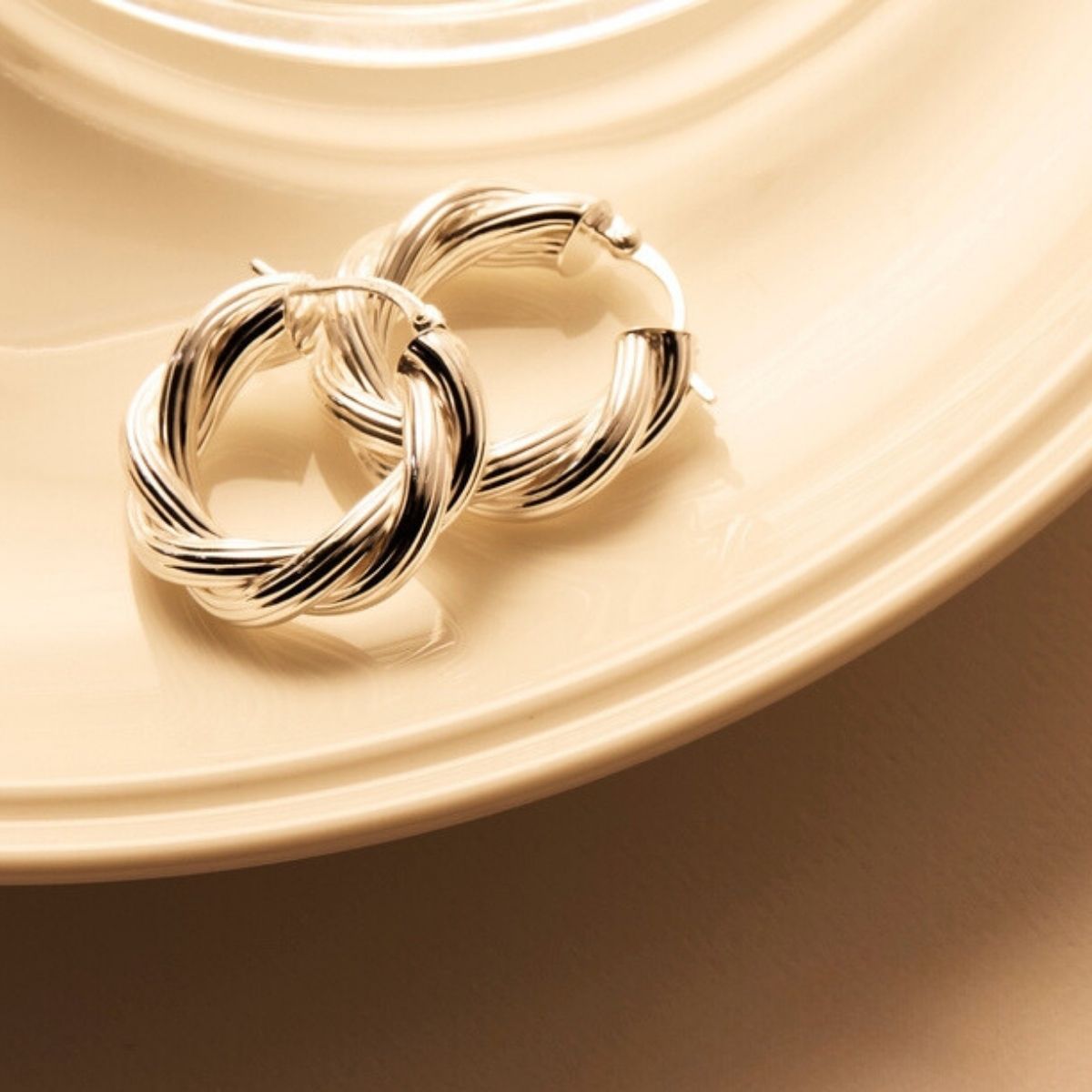 NAJO Glamour Hoop Earring