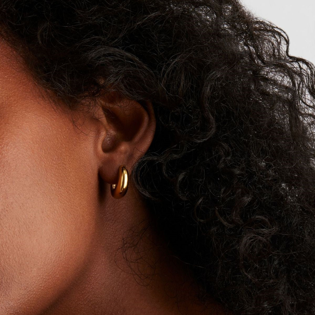Najo Arco Yellow Gold Huggie Earrings