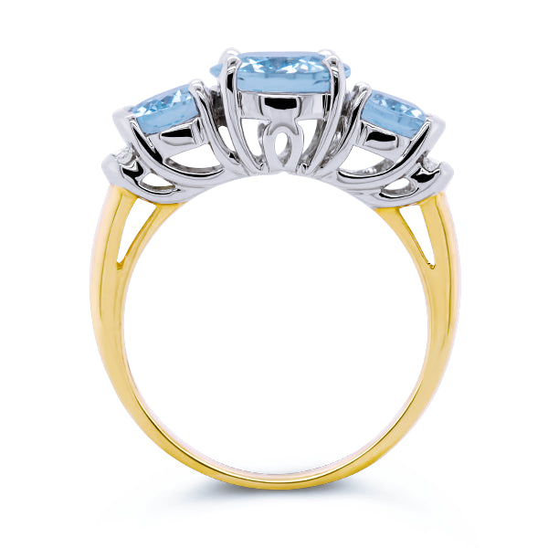 9ct Aquamarine & Diamond Ring