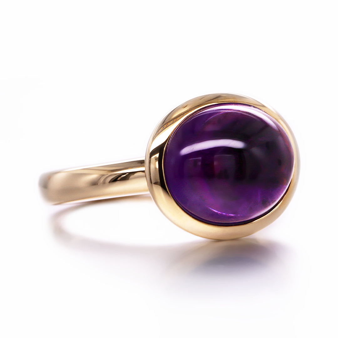 Oval Natural Amethyst Gumdrop Ring in 9ct Gold