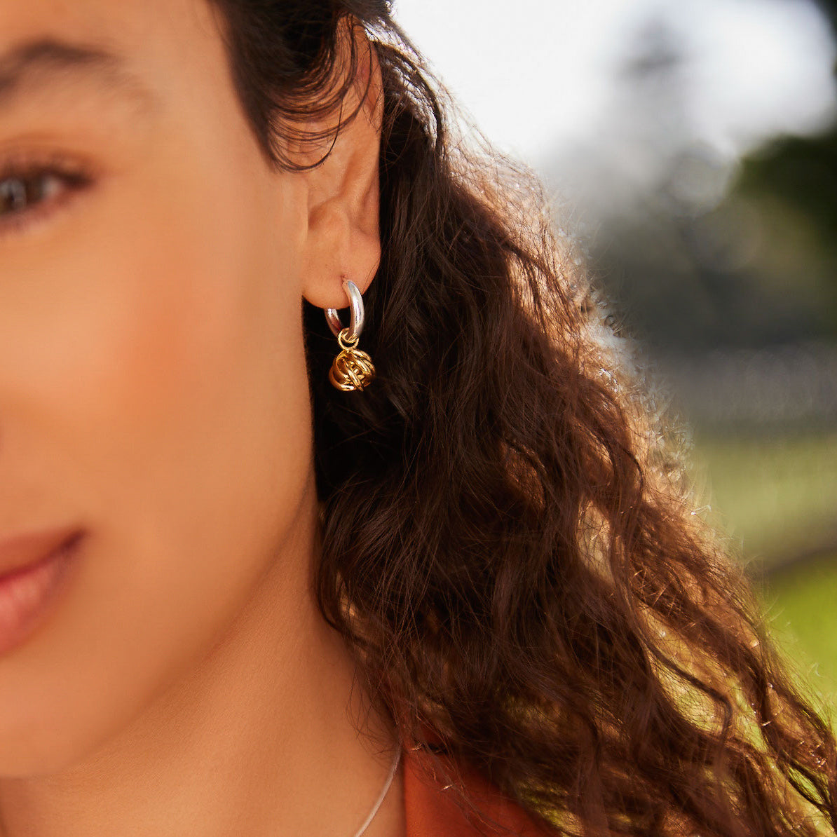 NAJO Nest Huggie Silver Gold Earring