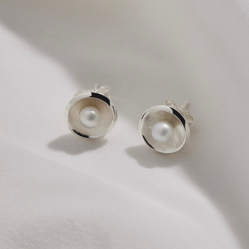 Najo Capri Silver Pearl Earrings